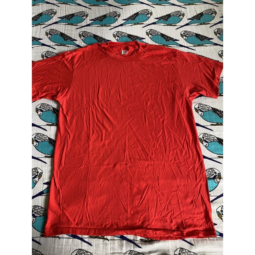 Vintage Hanes Mens Large Plain red Blank T-Shirt Single Stitch Made USA NWOT